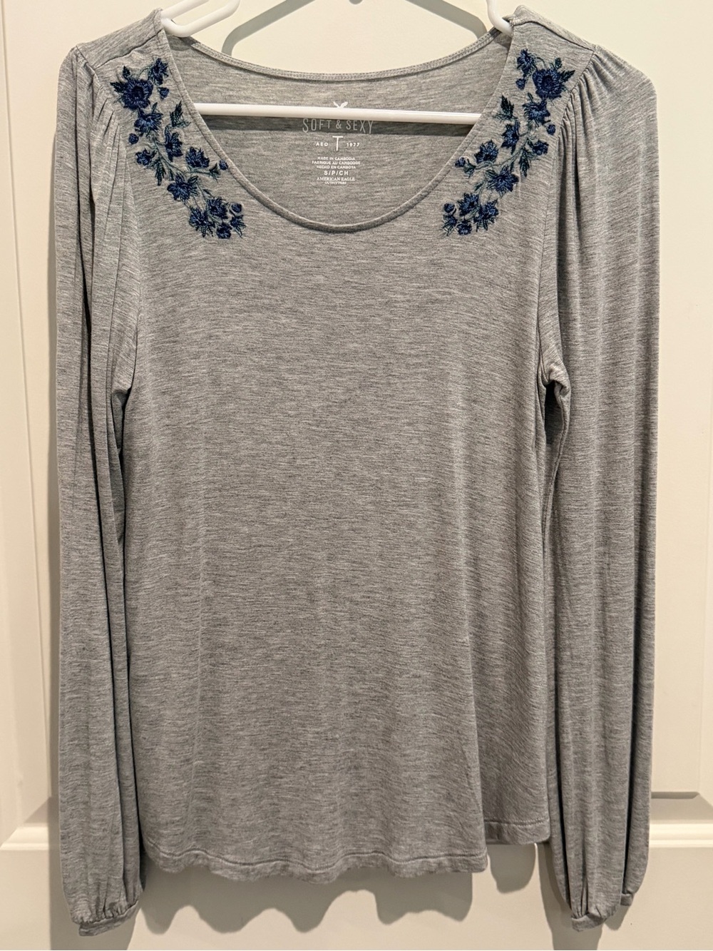 American Eagle Outfitters Gray Long-Sleeve Tee with Blue Floral Embroidery